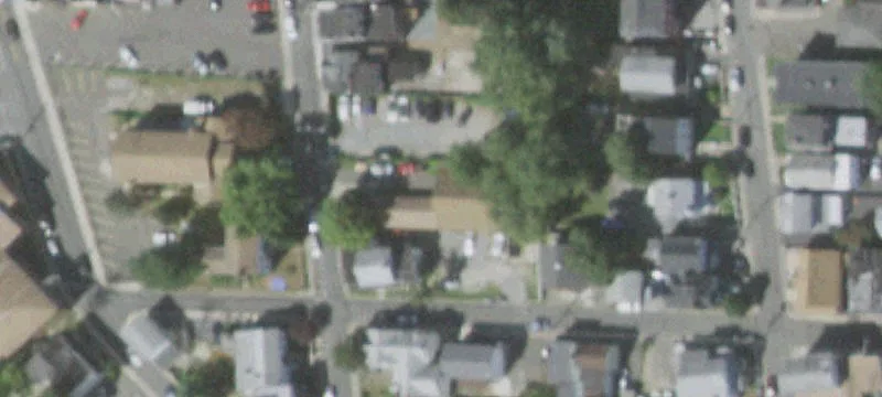 15 4th St