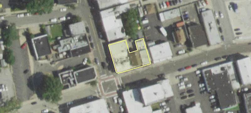 195 Bedford Ave