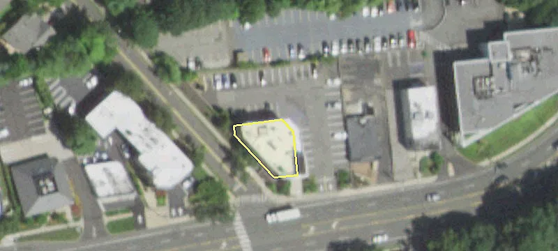 907 Northern Blvd