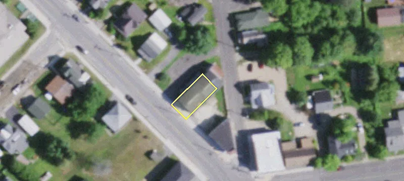 69-71 Wawbeek Ave