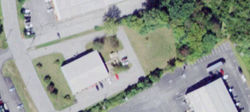 33 Elkay Dr