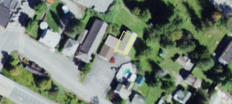 9 Railroad Ave