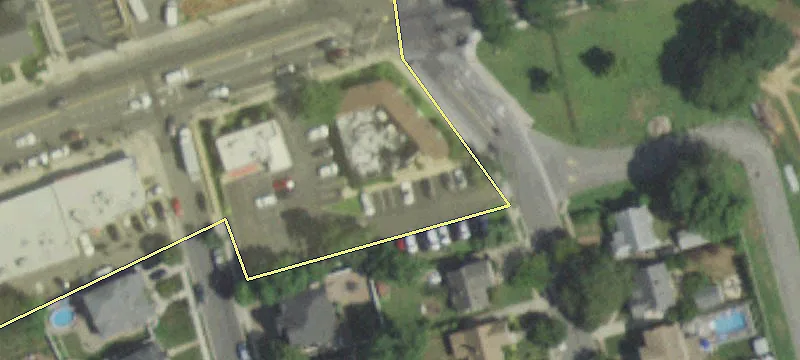 131 Merrick Rd