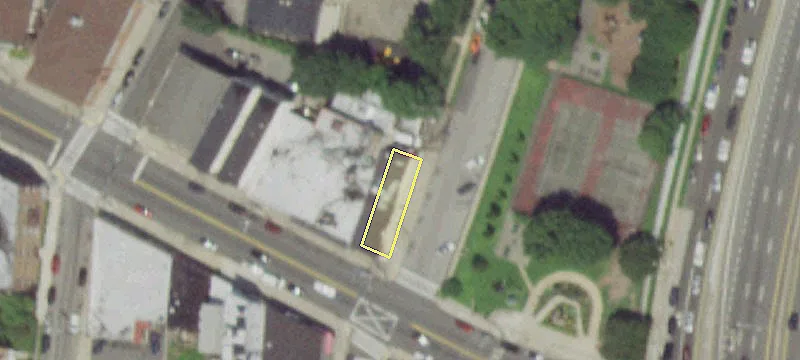 642 Mclean Ave