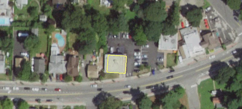 121 Pulaski Rd