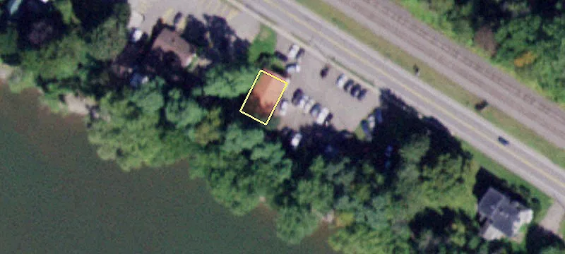 598 5th Ave