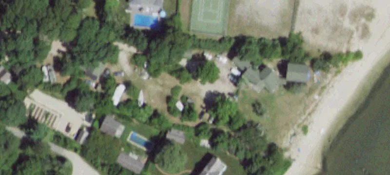 2 Squires Ave