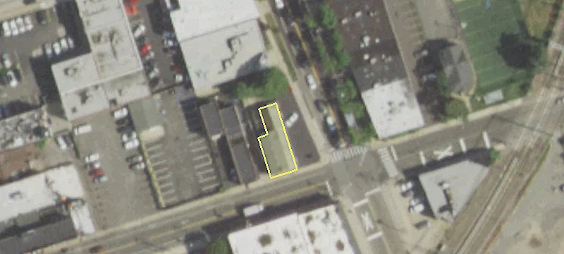 144 2nd St