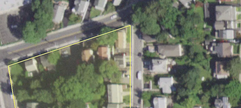 122 Croton Ave