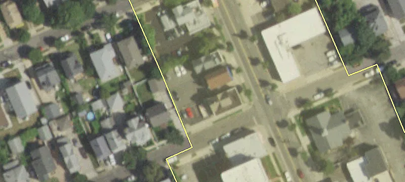 219 Mineola Blvd