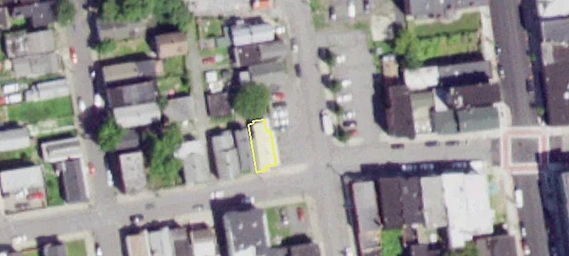 31 White St