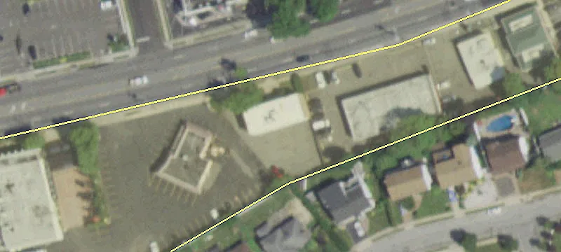 714 Old Country Rd