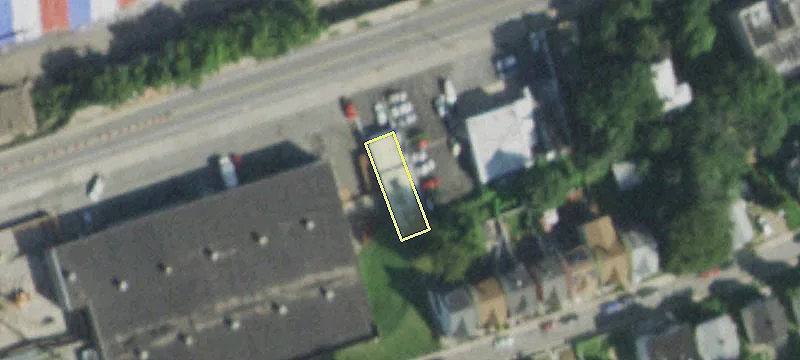 562 Richmond Ter