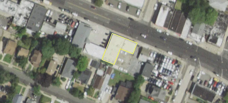 800 Merrick Rd