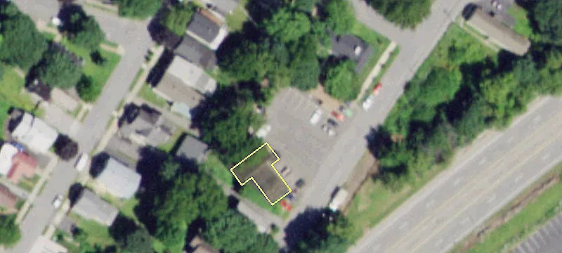 211 Maple Ave