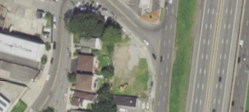 994 Midland Ave