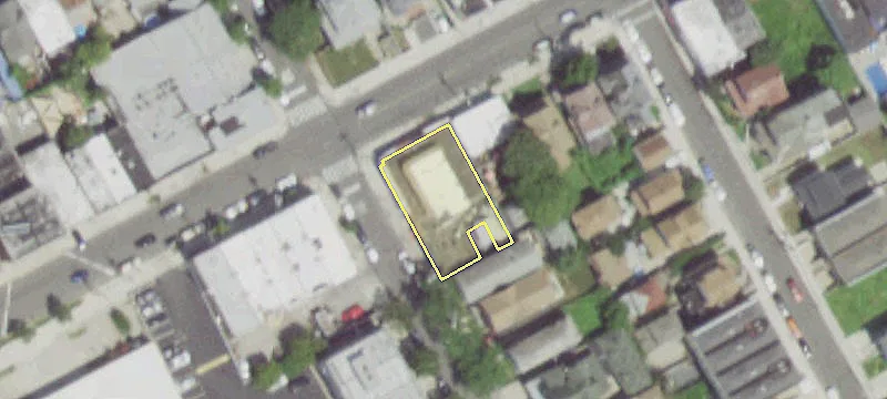 9117 Rockaway Bch Blvd