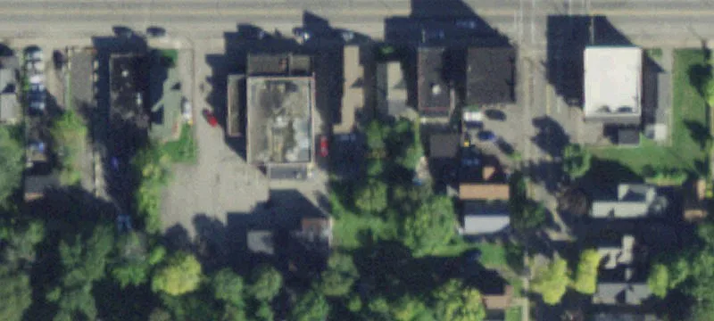 476 Lyell Ave