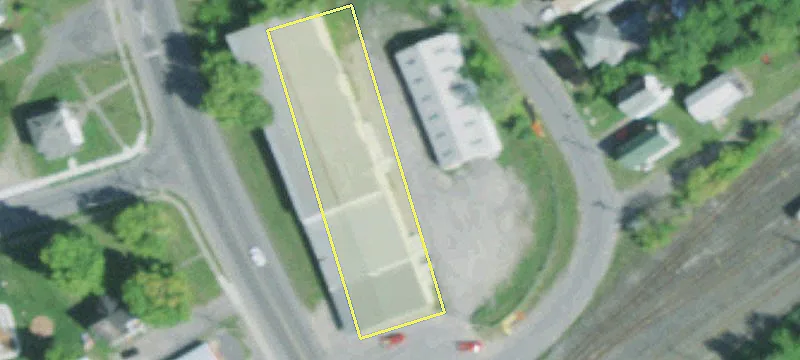 487 Main St