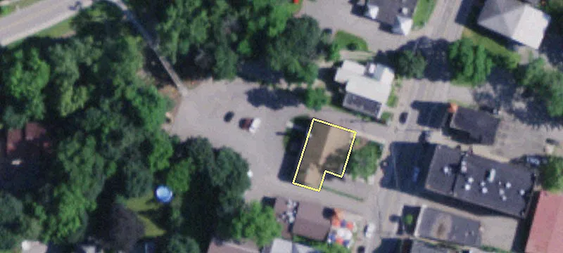 39 Main St