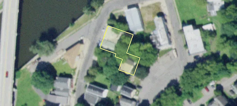15 Flint Ave