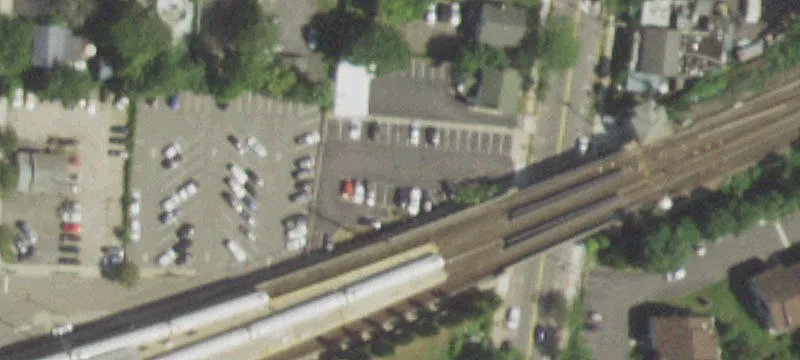 324 Deer Park Ave