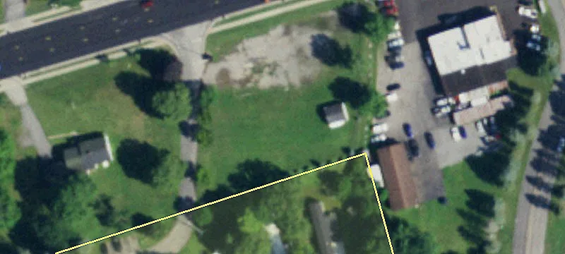 10005 Main St