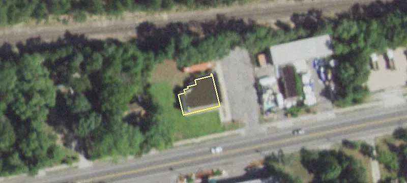 1432 Main St