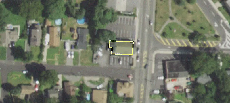 2828 Pond Rd