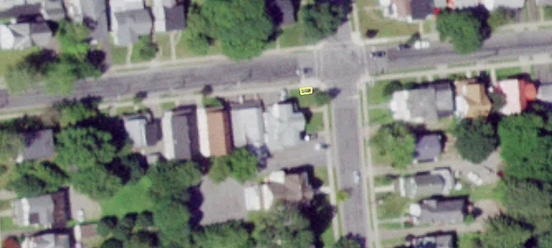33-35 Maple St