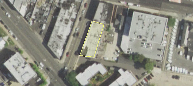 719 Vlg Ave