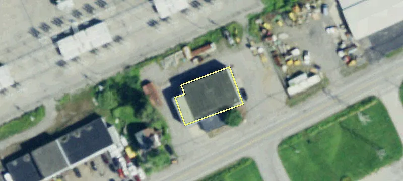 370 Sawyer Ave