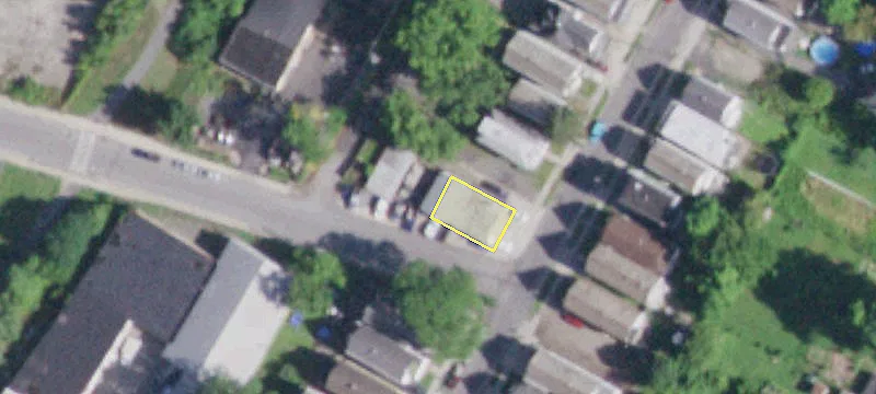 1581 Foster Ave