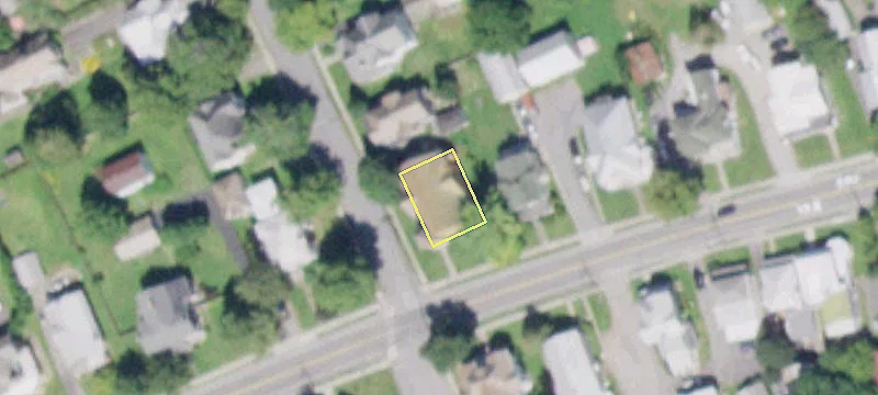 451 Main St