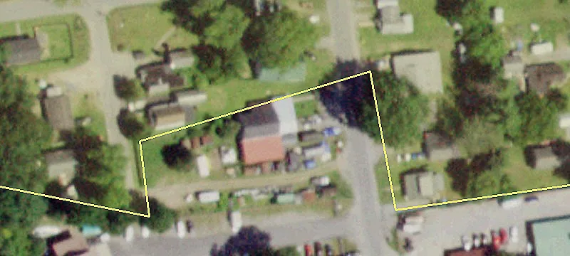 12 Holden Ave