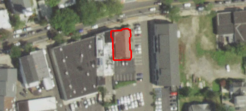 98 Main St