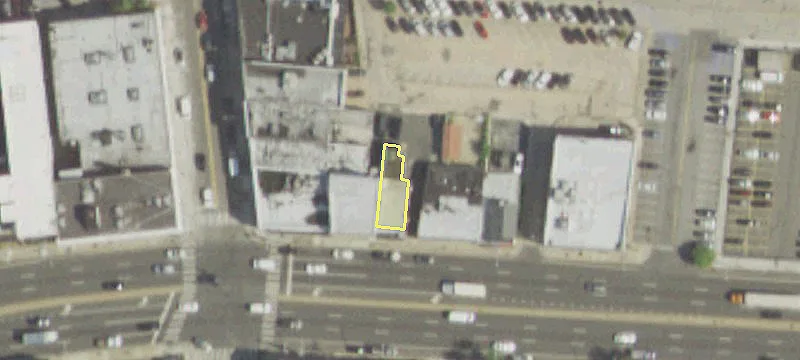 209 Sunrise Hwy