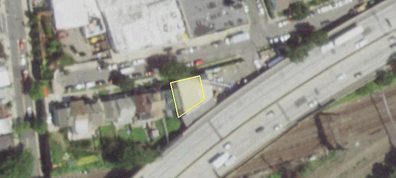 78 Cres Ave