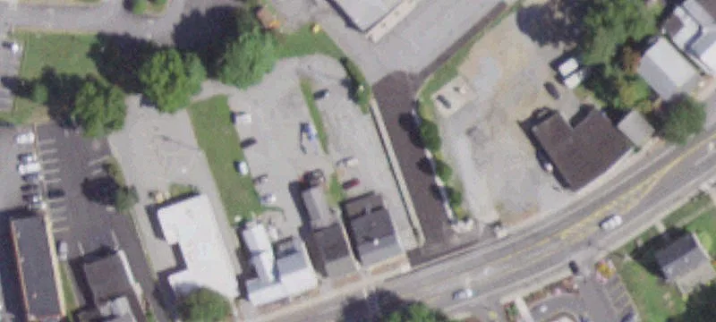 1617 Main St