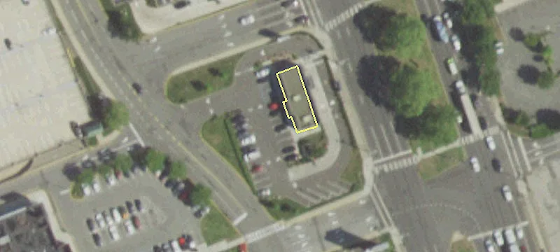 358 Broadway Mall