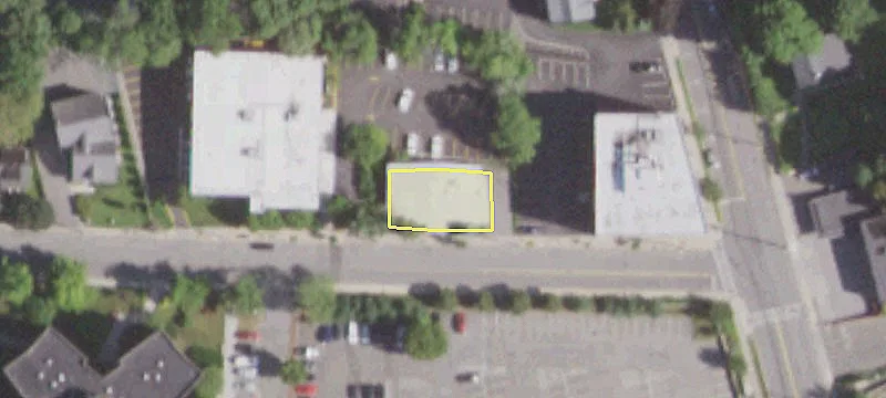 15 Moore Ave
