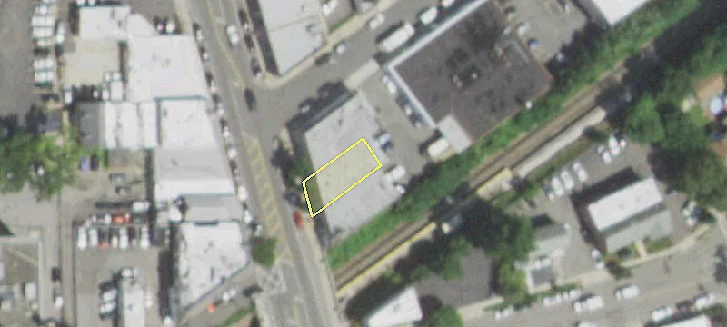330 Plandome Rd, Unit 346