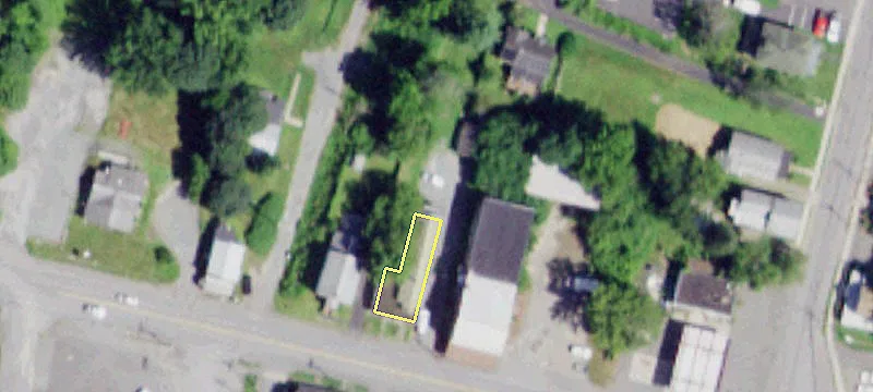 10 Albany Ave
