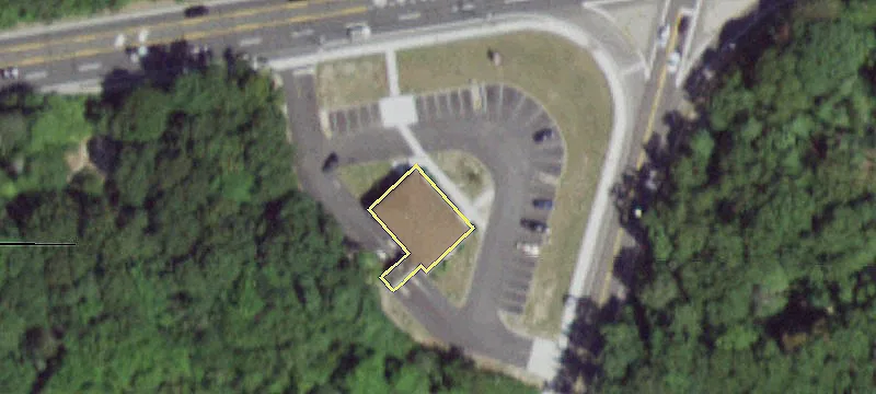 499 Old Country Rd