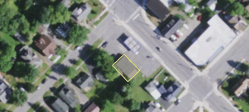 36 Wawbeek Ave