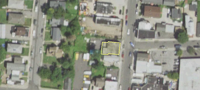 64 Lawrence Ave