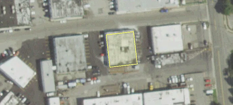 2 Commercial St