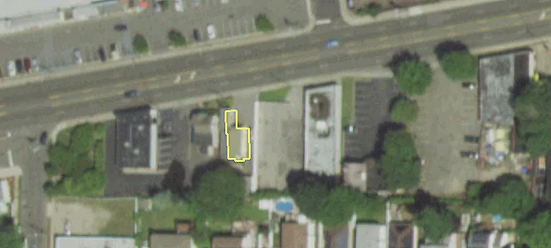 666 Montauk Hwy