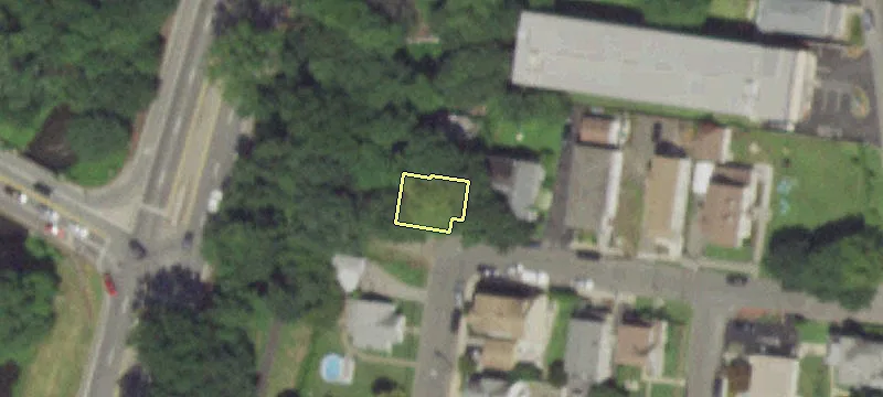 1st Holly Pl