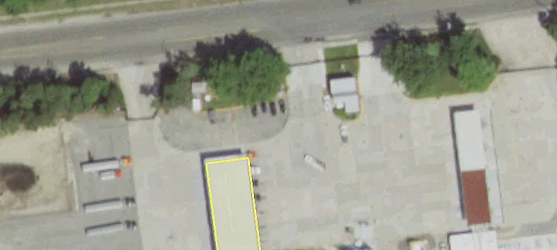 586 Un Ave